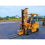 XE NÂNG ĐIỆN TOYOTA NGỒI LÁI 2 TẤN