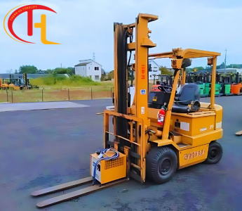 XE NÂNG ĐIỆN TOYOTA NGỒI LÁI 2 TẤN