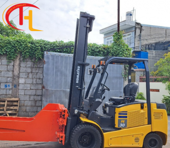 XE NÂNG ĐIỆN KẸP VUÔNG CÀNG DÀI 3 TẤN (TẠM HẾT HÀNG)