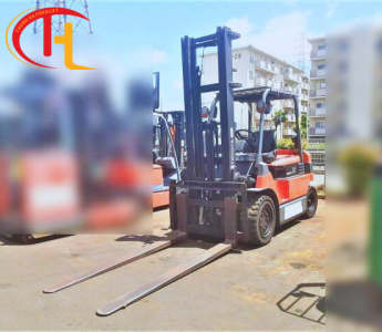 XE NÂNG ĐIỆN TOYOTA 3,5 TẤN