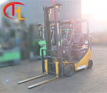 Xe nâng điện ngồi lái 1,5 tấn KOMATSU FB15-12