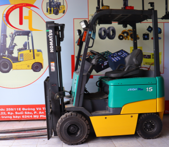 XE NÂNG ĐIỆN  1,5 TẤN KOMATSU 