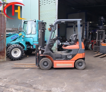 Xe Nâng Điện Toyota 8FB10 1 Tấn – Sản Xuất 07/2018