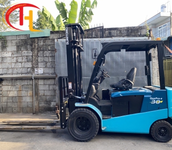 XE NÂNG ĐIỆN 3 TẤN SUMITOMO HÀNG NHẬP BÃI (TẠM HẾT HÀNG)