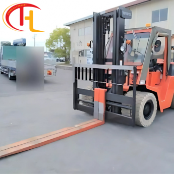 XE NÂNG ĐIỆN NGỒI LÁI 6 TẤN TOYOTA