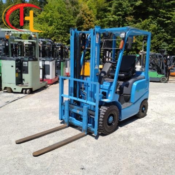 XE NÂNG DẦU 1,5 TẤN UNICARRIERS MỚI 98%