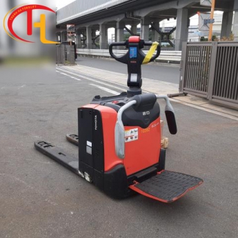 XE NÂNG ĐIỆN THẤP ĐỨNG LÁI 2 TẤN