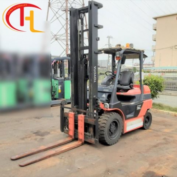 XE NÂNG ĐIỆN 3,5 TẤN HIỆU TOYOTA