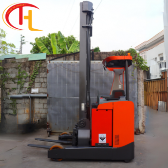 XE NÂNG ĐIỆN BT CHO KHO HÀNG
