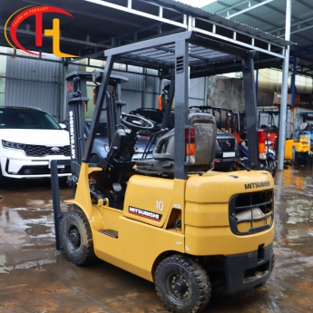 XE NÂNG DẦU  MITSUBISHI 1 TẤN