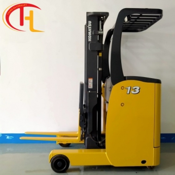 XE NÂNG ĐIỆN KOMATSU ĐỨNG LÁI 1,3 TẤN