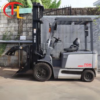 XE NÂNG ĐIỆN KẸP TRÒN 3 TẤN TCM