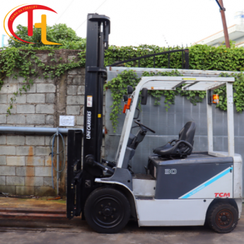 XE NÂNG ĐIỆN 3 TẤN TCM