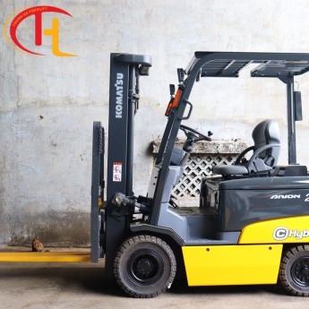 XE NÂNG ĐIỆN NGỒI LÁI KOMATSU 2,5 TẤN