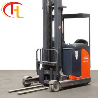 XE NÂNG ĐIỆN TẦM CAO LINDE NGỒI NGANG LÁI 1.6 TẤN