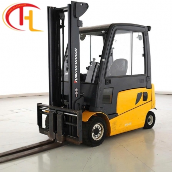 XE NÂNG ĐIỆN 4 BÁNH JUNGHEINRICH EFG 430