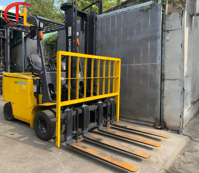 XE NÂNG ĐIỆN CÀNG ĐÔI 2,5 TẤN