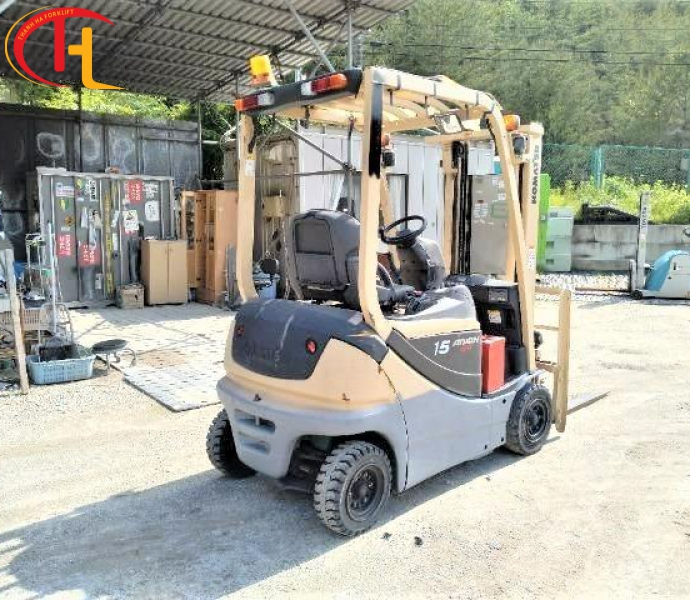 XE NÂNG ĐIỆN 1,5 TẤN KOMATSU NGỒI LÁI