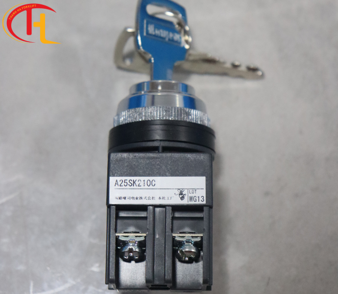 Ổ KHÓA XE NÂNG