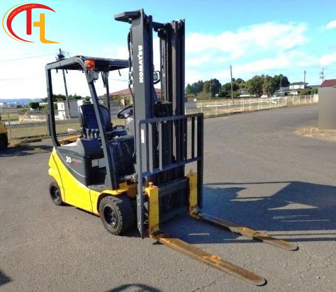 Xe nâng điện KOMATSU tải trọng 2 tấn 