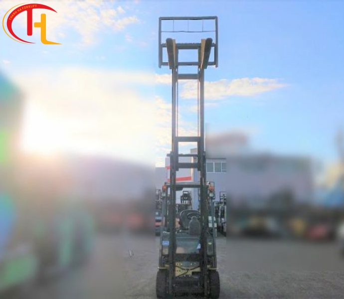 Xe nâng điện ngồi lái 1,5 tấn KOMATSU FB15-12