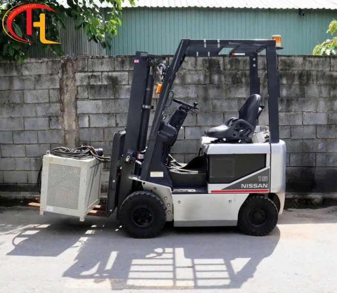 CẬP BẾN XE NÂNG ĐIỆN NISSAN 1.5 TẤN 