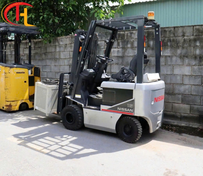CẬP BẾN XE NÂNG ĐIỆN NISSAN 1.5 TẤN 