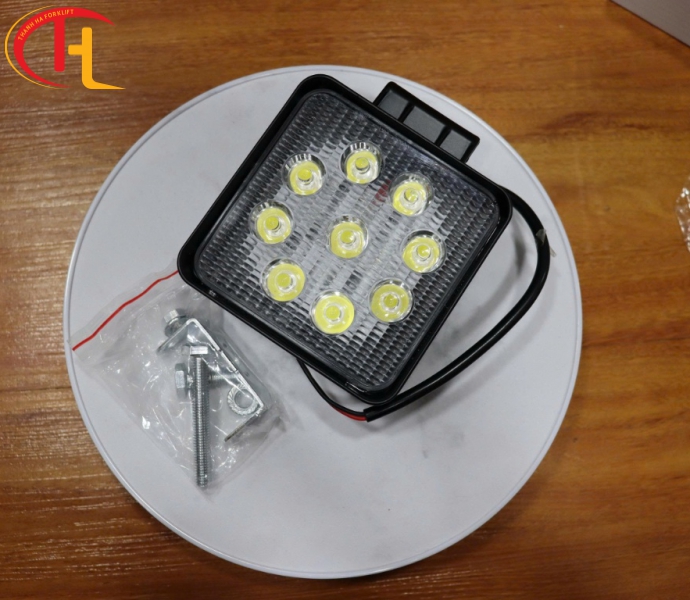 Đèn LED xe nâng (9 bóng)