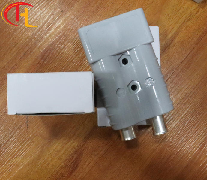 Giắc Sạc Xe Nâng 350A - 823003