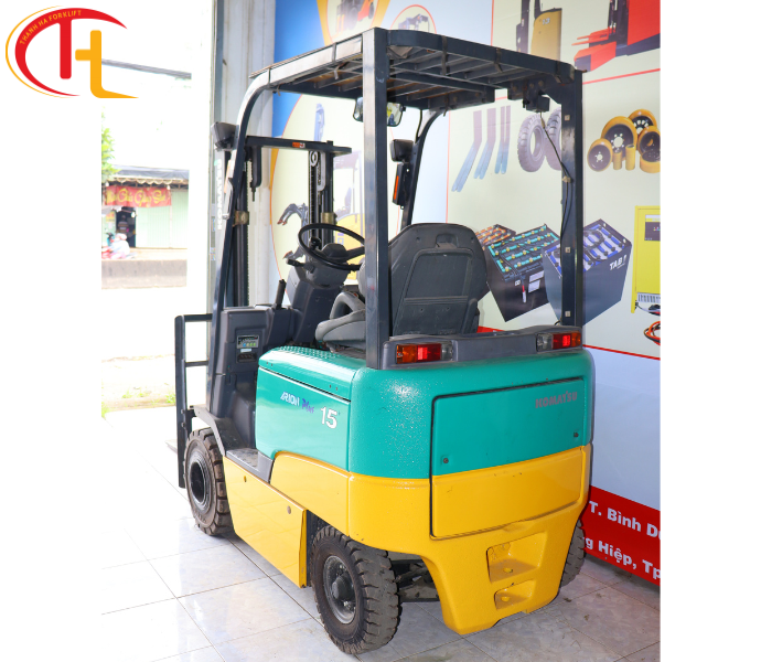 XE NÂNG ĐIỆN  1,5 TẤN KOMATSU 