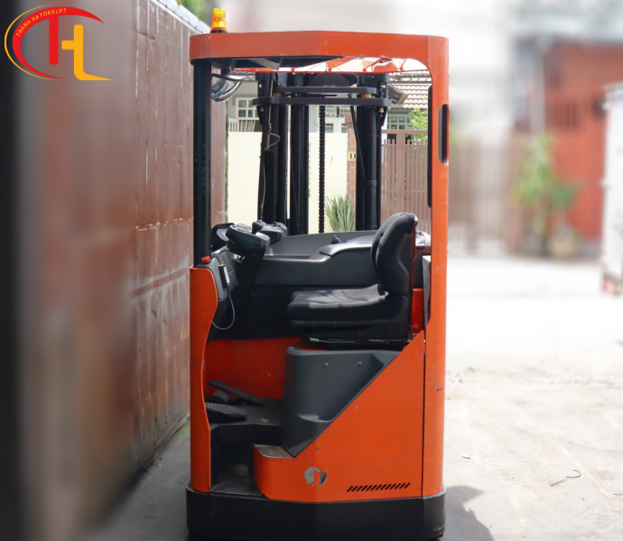 Xe Nâng Điện Reach Truck BT RRE140M