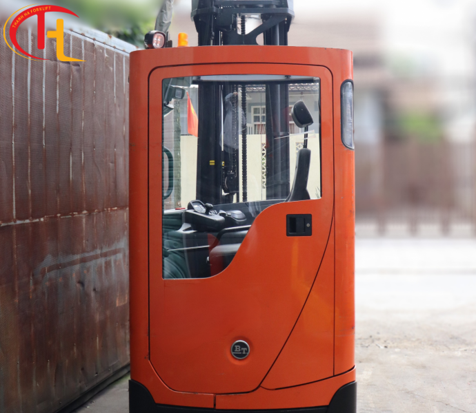 Xe Nâng Điện Reach Truck BT RRE200ECC