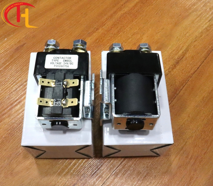 Công Tắc Tơ Xe Nâng Điện ( Rơ e 24V) - 824020