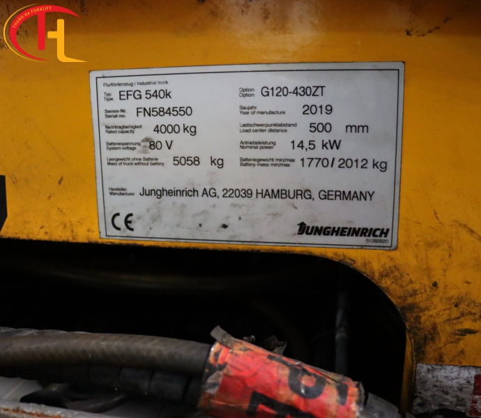 Xe nâng kẹp 4.0 tấn 