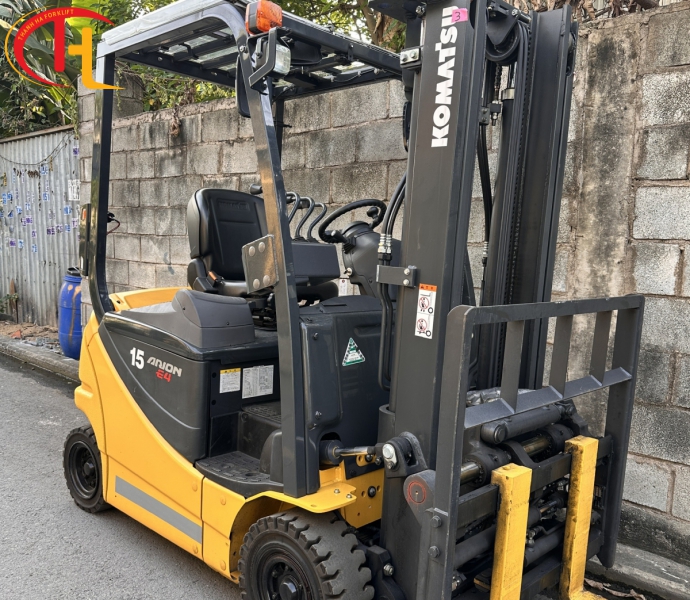 Xe nâng điện Komatsu 