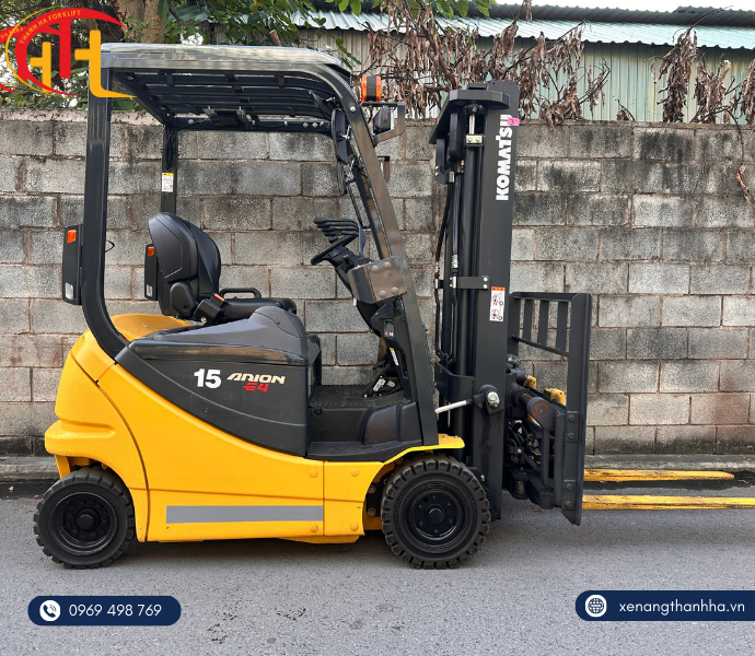 Xe nâng điện Komatsu 
