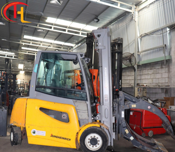 Xe nâng kẹp 4.0 tấn 