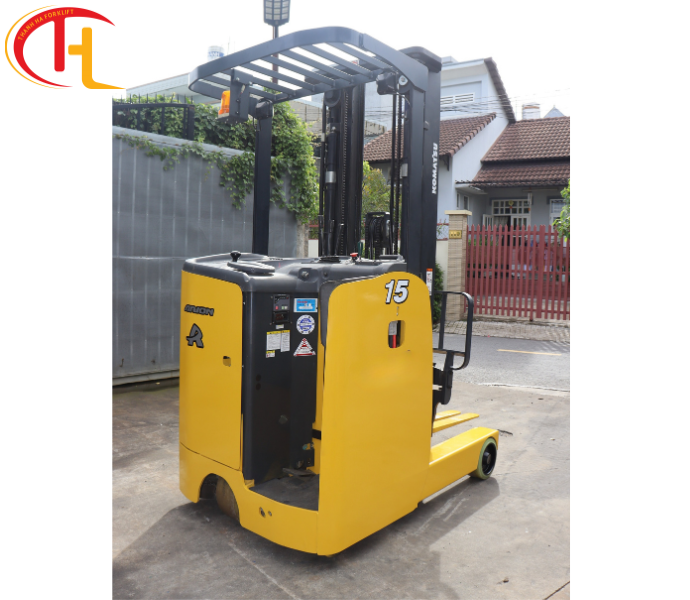 XE NÂNG ĐIỆN ĐỨNG LÁI KOMATSU 1,5 TẤN