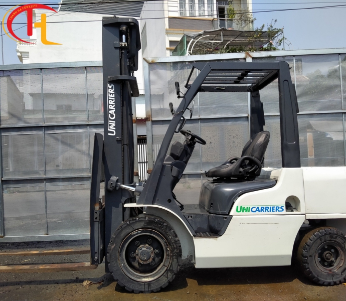 XE NÂNG DẦU 3,5 TẤN (TẠM HẾT HÀNG)