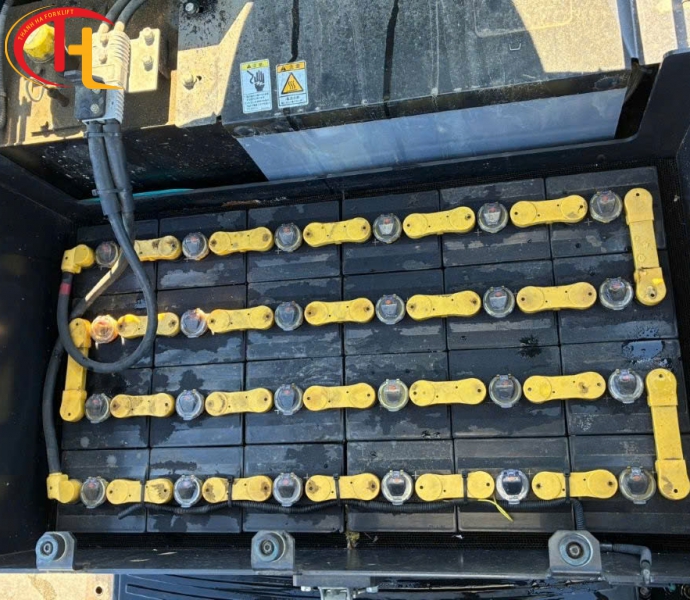 XE NÂNG ĐIỆN SUMITOMO 2.5 TẤN 