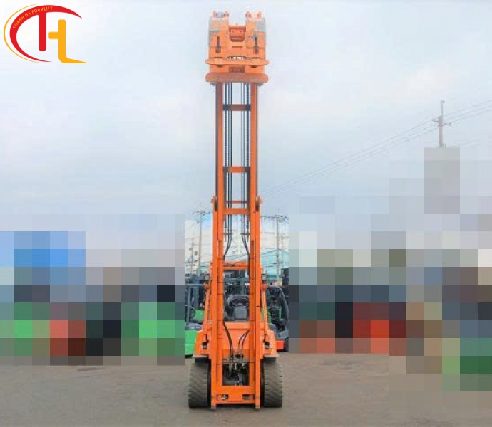 XE NÂNG ĐIỆN NGỒI LÁI TOYOTA 4 TẤN 